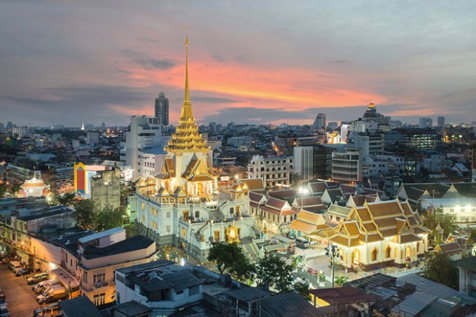 wat-traimit-temple-bangkok